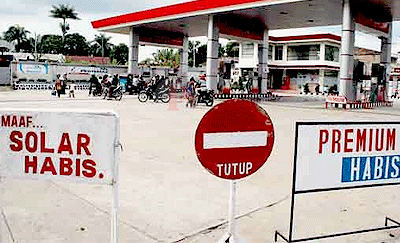 BBM di Sumut Langka, Ratusan Warga Batubara Antre dari Siang ke Malam