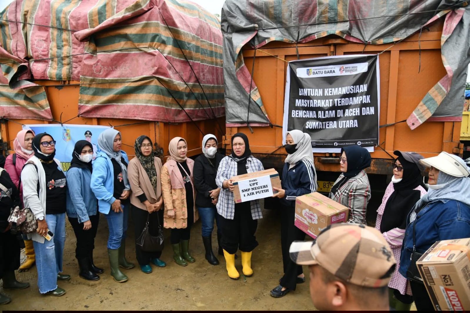 Pemerintah Kabupaten Batu Bara menyalurkan bantuan kemanusiaan dari masyarakat Kabupaten Batu Bara kepada masyarakat terdampak bencana di Kabupaten Aceh Tamiang